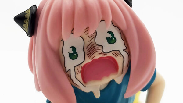 Anya Forger Crying Figur