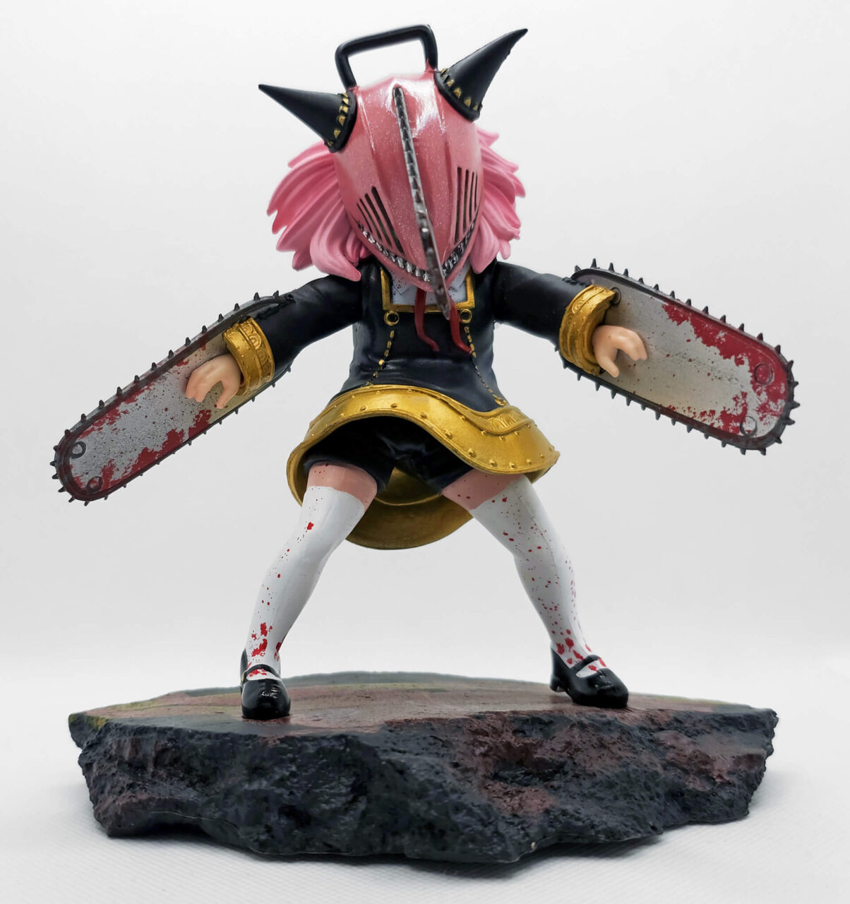 Anya Forger x Chainsaw Man vorne