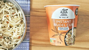Asia Green Garden Cup Sesam-Huhn
