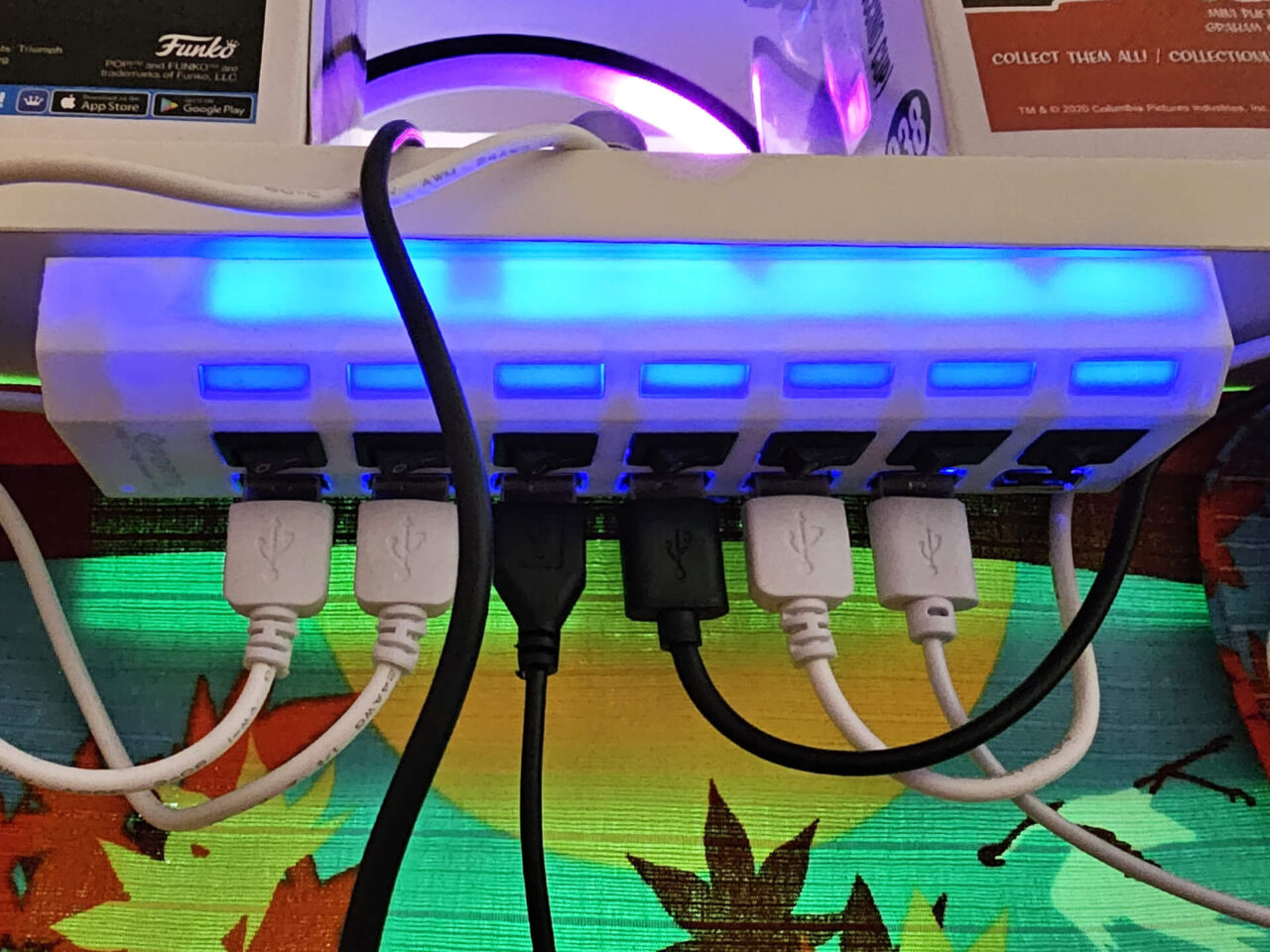 DIY Regalbeleuchtung USB-Hub