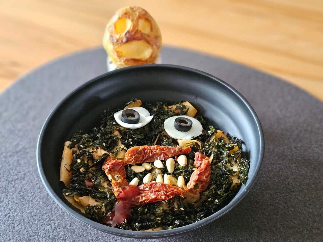 Guangyou Spicy Wide Noodle Sour Hot Flavour gepimpt