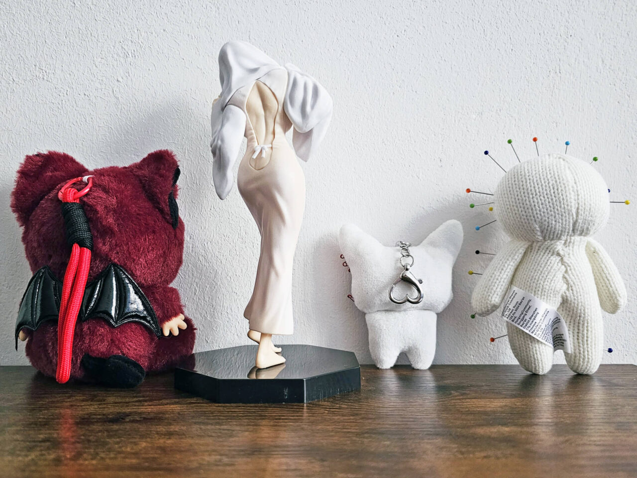 Halloween Figuren hinten