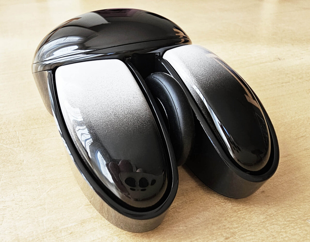 MOFii M6C Evil Rabbit Dual-Mode-Maus oben