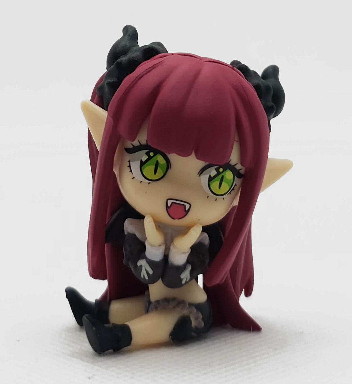 NihonBox November 2025 My Dress-Up Darling Gachapon Figur