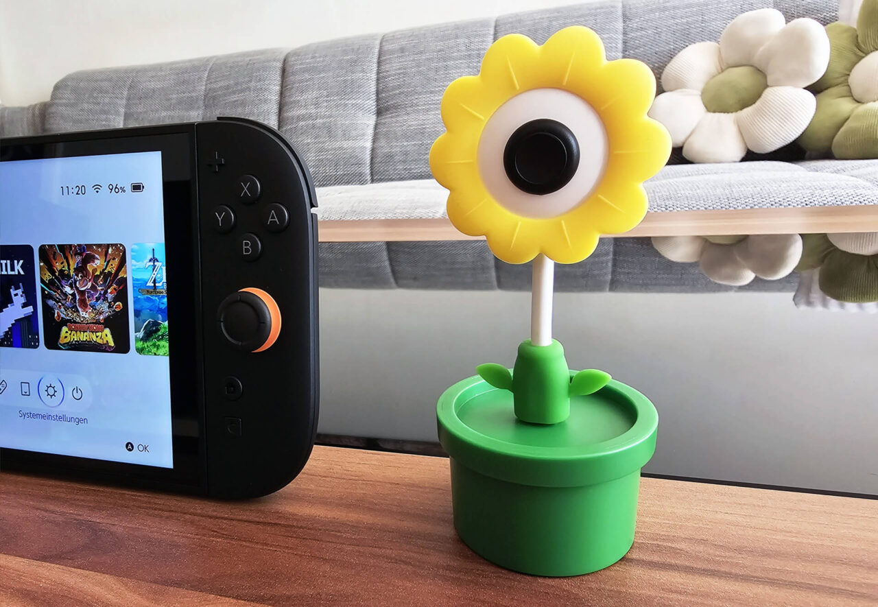 Nintendo Switch 2 USB-C-Flower-Kamera seitlich