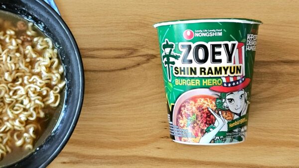 Nongshim Shin Ramyun Burger Hero