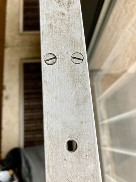 Pareidolie Metallgeländer 1