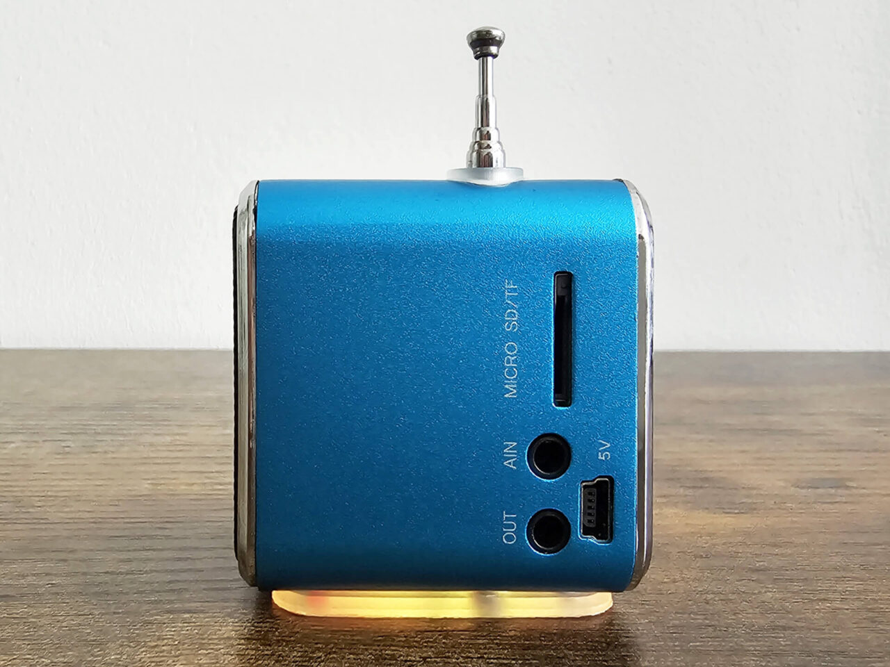 TD-V26 Portable Mini FM Radio links