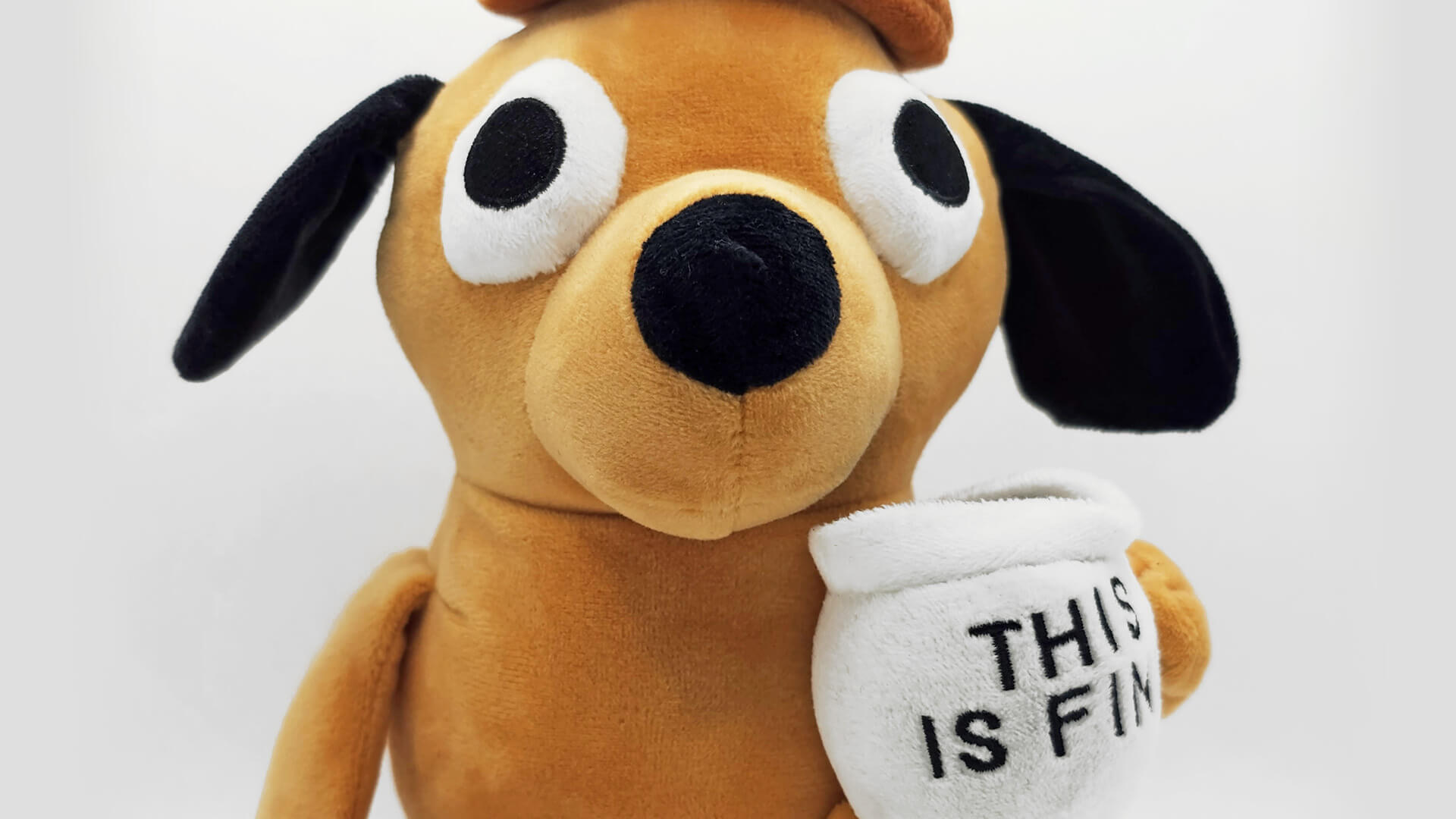 This Is Fine Dog Plüschie