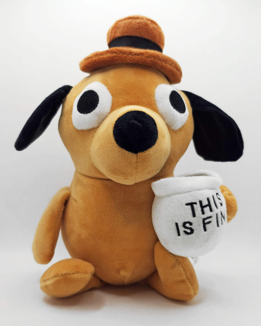 This Is Fine Dog Plüschie vorne
